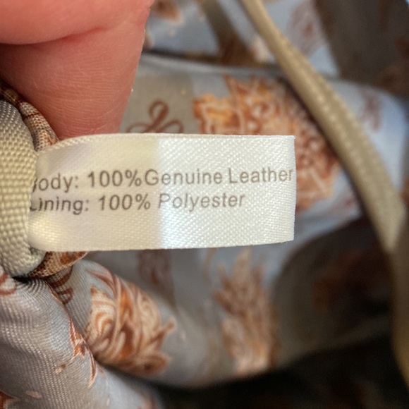 EUC HOBO BRAND LEATHER SHOULDER BAG - Picture 7 of 9